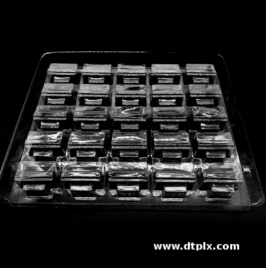 Custom Clear PET Blister Tray Wear-Resistant Injection Molded Plastic Cutting Processing Service