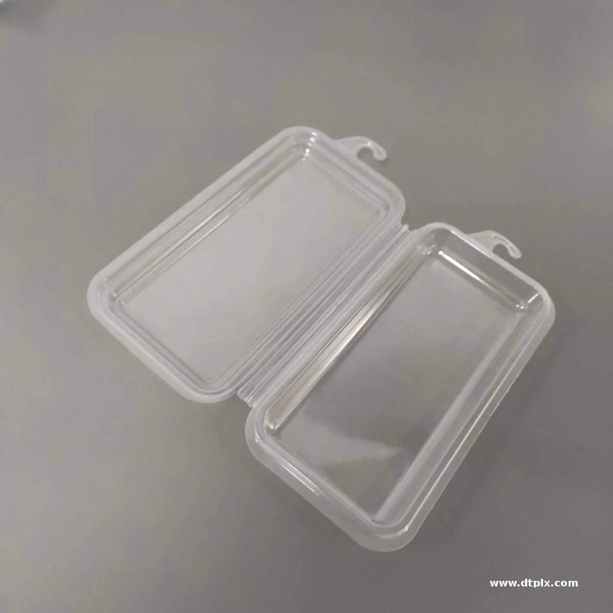 Plastic Blister Clamshell Packaging for Fresh Herb , Disposable Hinged Lid Customized Blister Container