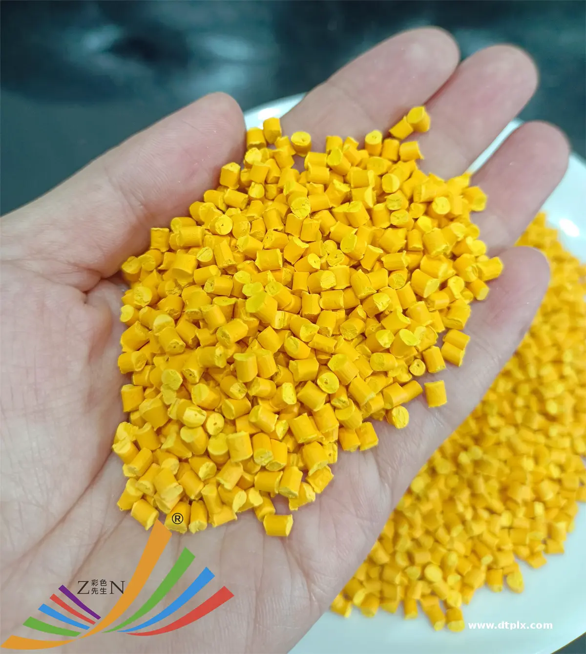Doal Grafit Younluk Plastic Graphite Golden Premium Metallic Color Masterbatches Pcabs Bio Antistatic High Gloss Injection